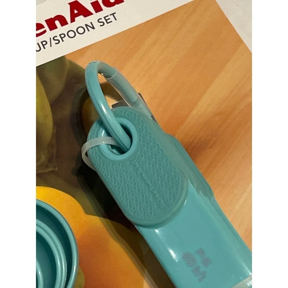 KitchenAid Aqua Measuring Cup and Spoon Set Aqua Sky Teal 9 Piece KC475OHAQA NEW